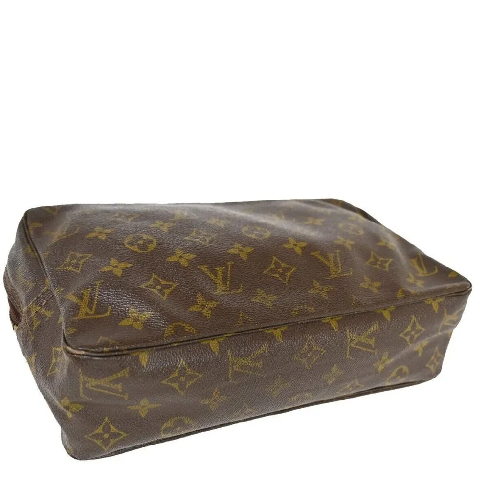 LOUIS VUITTON Trousse Toilette 23 Clutch Hand Bag Monogram Brown M47524 02SH481